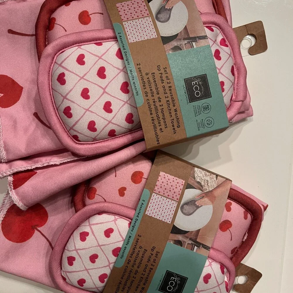 Ciroa Home Heart  Kitchen Towels‎ &  Reusable Washing Pads (2 Sets - New)
